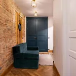 Grande Luxury Modern 3br For 8 With Parking & Lift