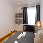 Grande Luxury Modern 3br For 8 With Parking & Lift