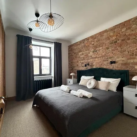 Grande Luxury Modern 3br For 8 With Parking & Lift