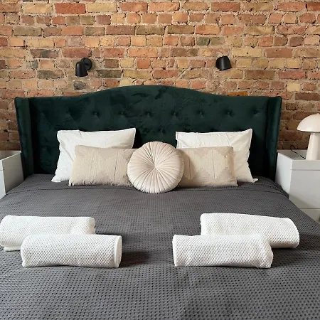 公寓 Grande Luxury Modern 3br For 8 With Parking & Lift