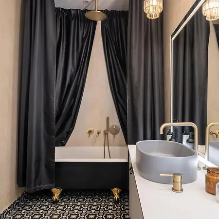 Grande Luxury Modern 3br For 8 With Parking & Lift Апартаменты *