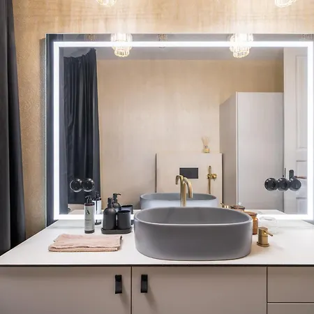 Grande Luxury Modern 3br For 8 With Parking & Lift Apartament *