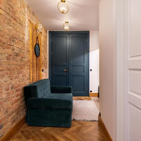 Grande Luxury Modern 3br For 8 With Parking & Lift