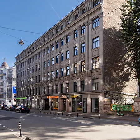 Daire Grande Luxury Modern 3br For 8 With Parking & Lift Riga