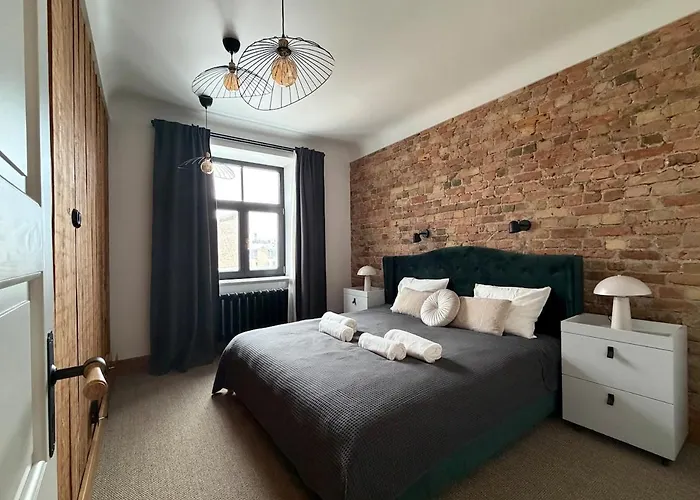 Grande Luxury Modern 3br For 8 With Parking & Lift