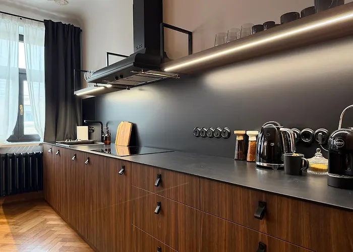 Grande Luxury Modern 3br For 8 With Parking & Lift Lägenhet *