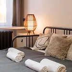 Grande Luxury Modern 3br For 8 With Parking & Lift *