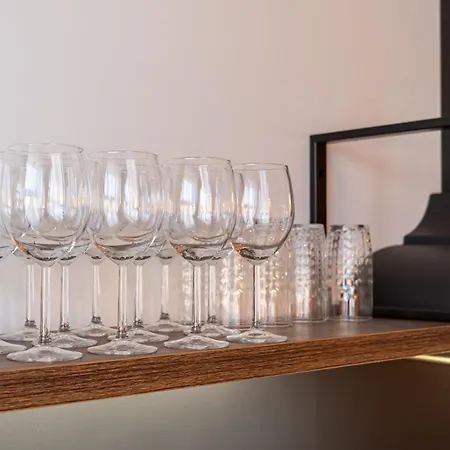 Grande Luxury Modern 3br For 8 With Parking & Lift 公寓 *