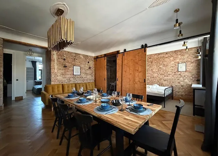 Grande Luxury Modern 3br For 8 With Parking & Lift Riga